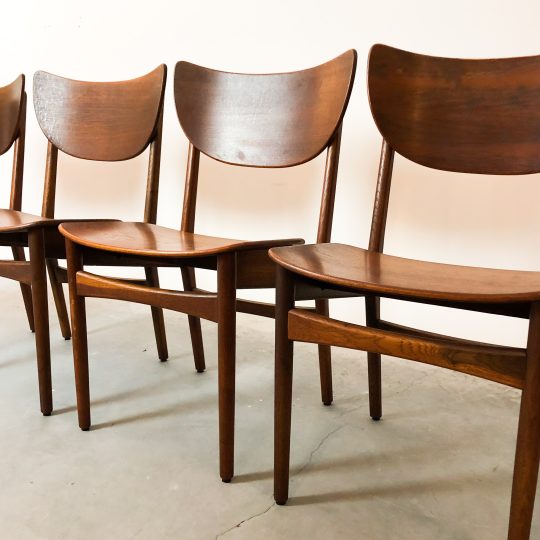 Stolar i teak set med 4