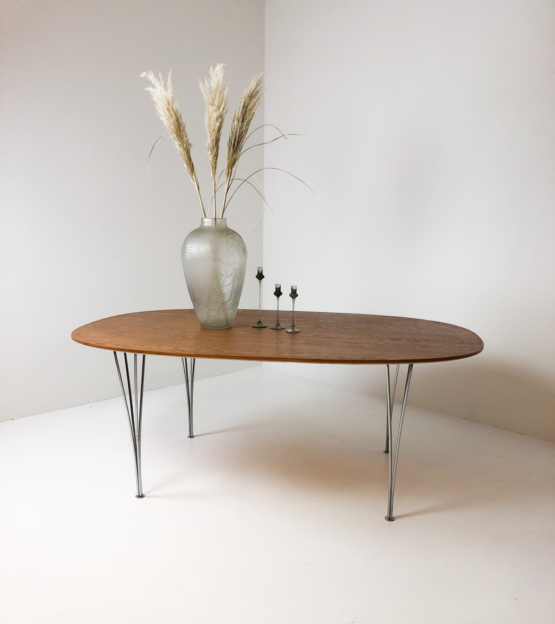 9E916EBB-FCA1-4DEB-AEA1-F5E677228718