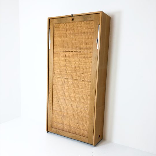 Wegner sängskåp