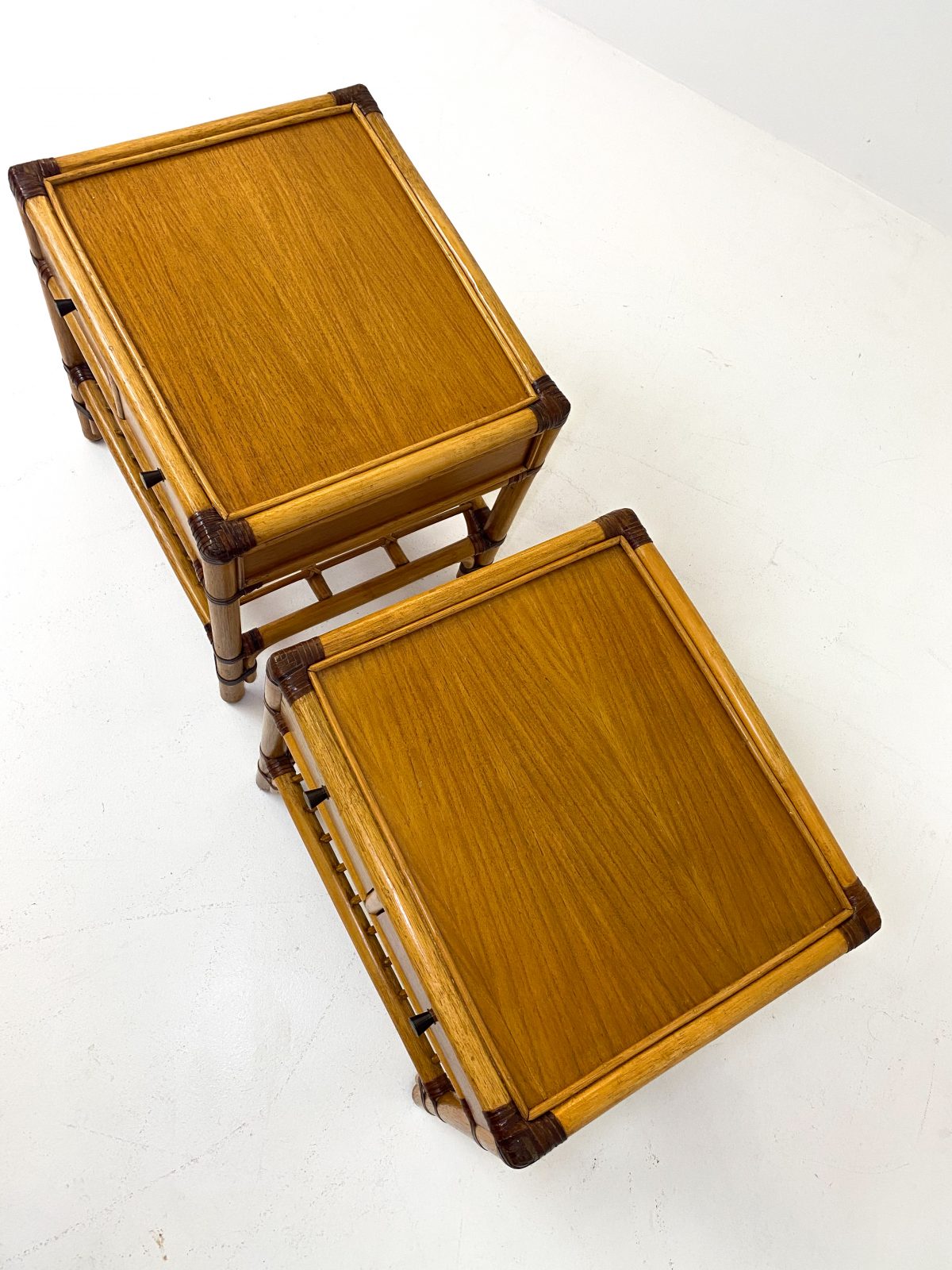 Sängbord Dux 70tal • Reformfurniture