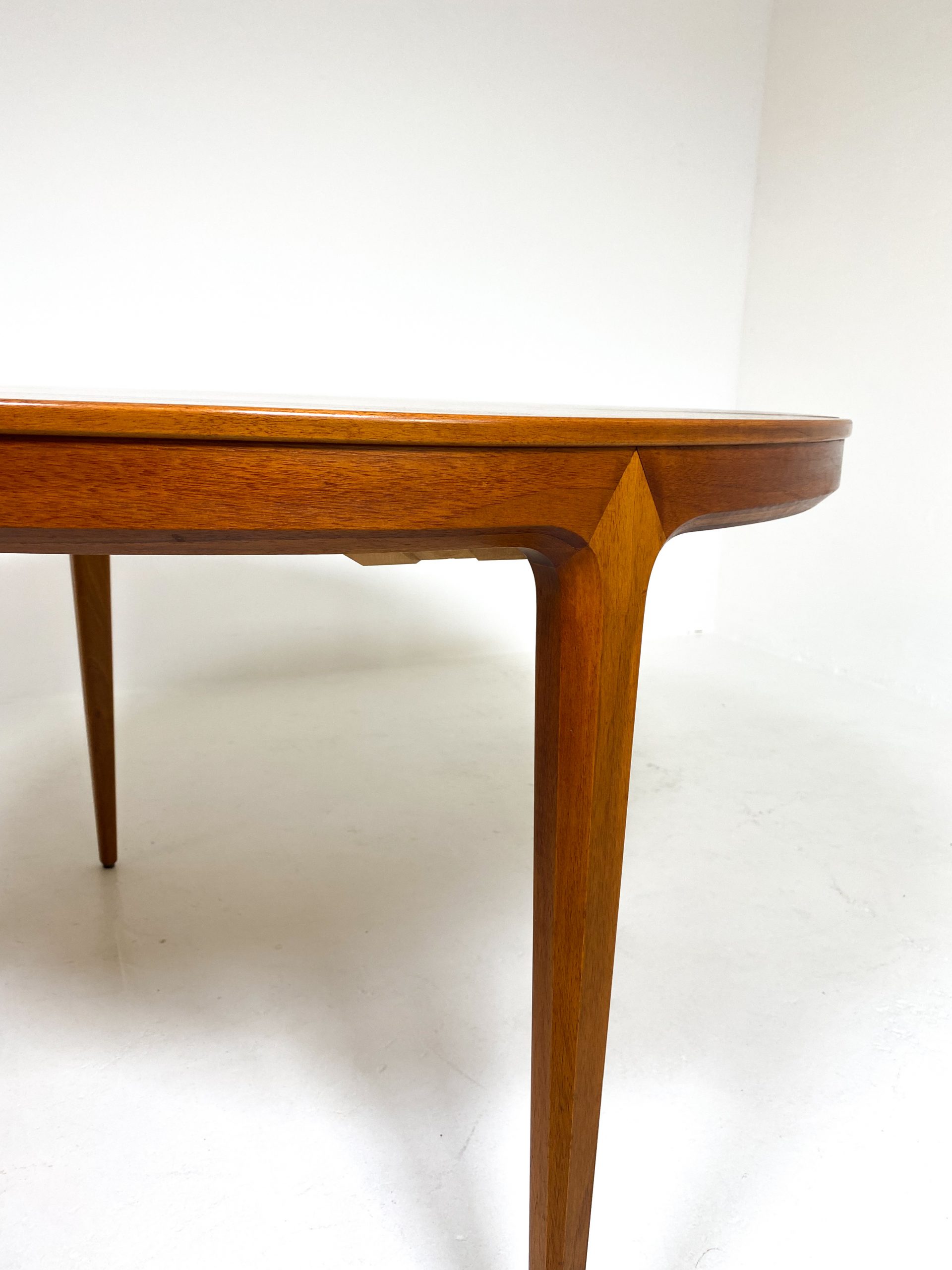 C6CEAA10-7432-4AC3-84E9-36DB81568869