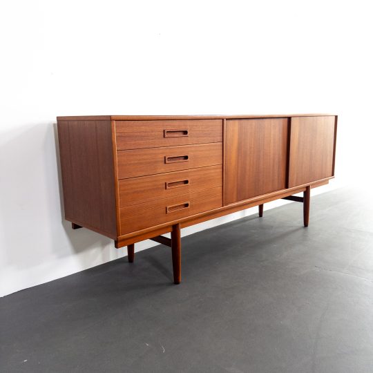 Sideboard i teak, 1960-tal
