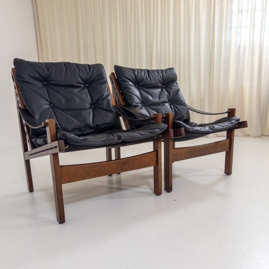 Safari-fåtöljer “Hunter” – Torbjørn Afdal, Bruksbo