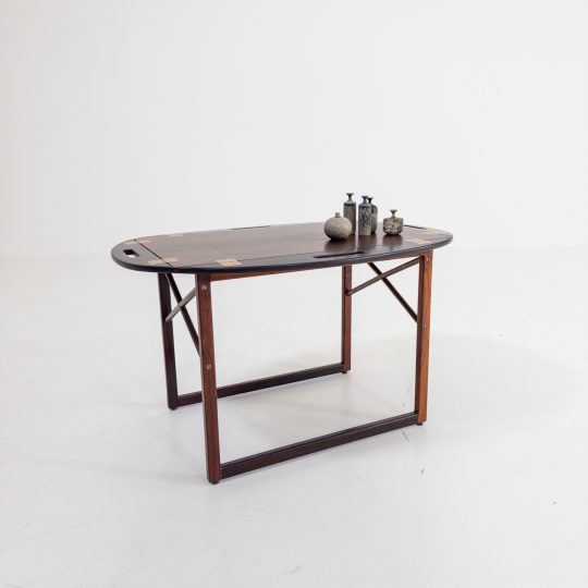 Elegant brickbord av Svend Langkilde