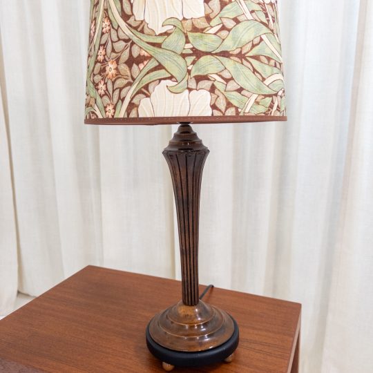 Art Deco bordslampa i trä, 1930-tal