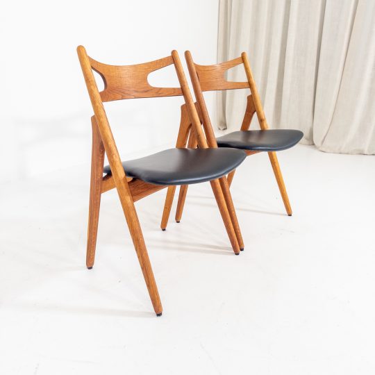 Hans J Wegner